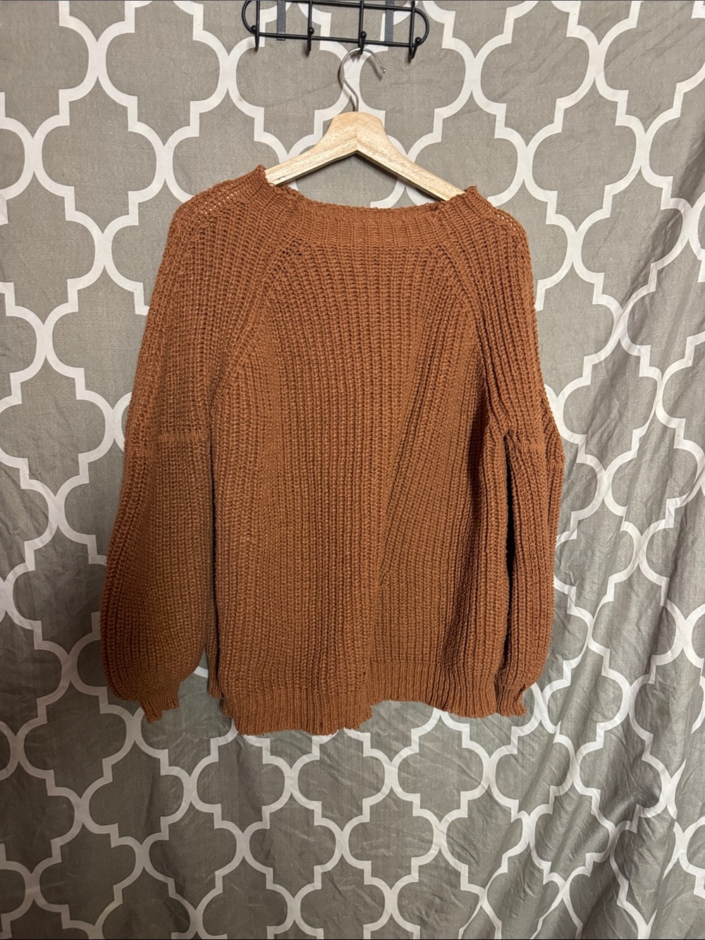 Caramel Brown Polyester Cozy Chunky Knit Sweater – Size Medium